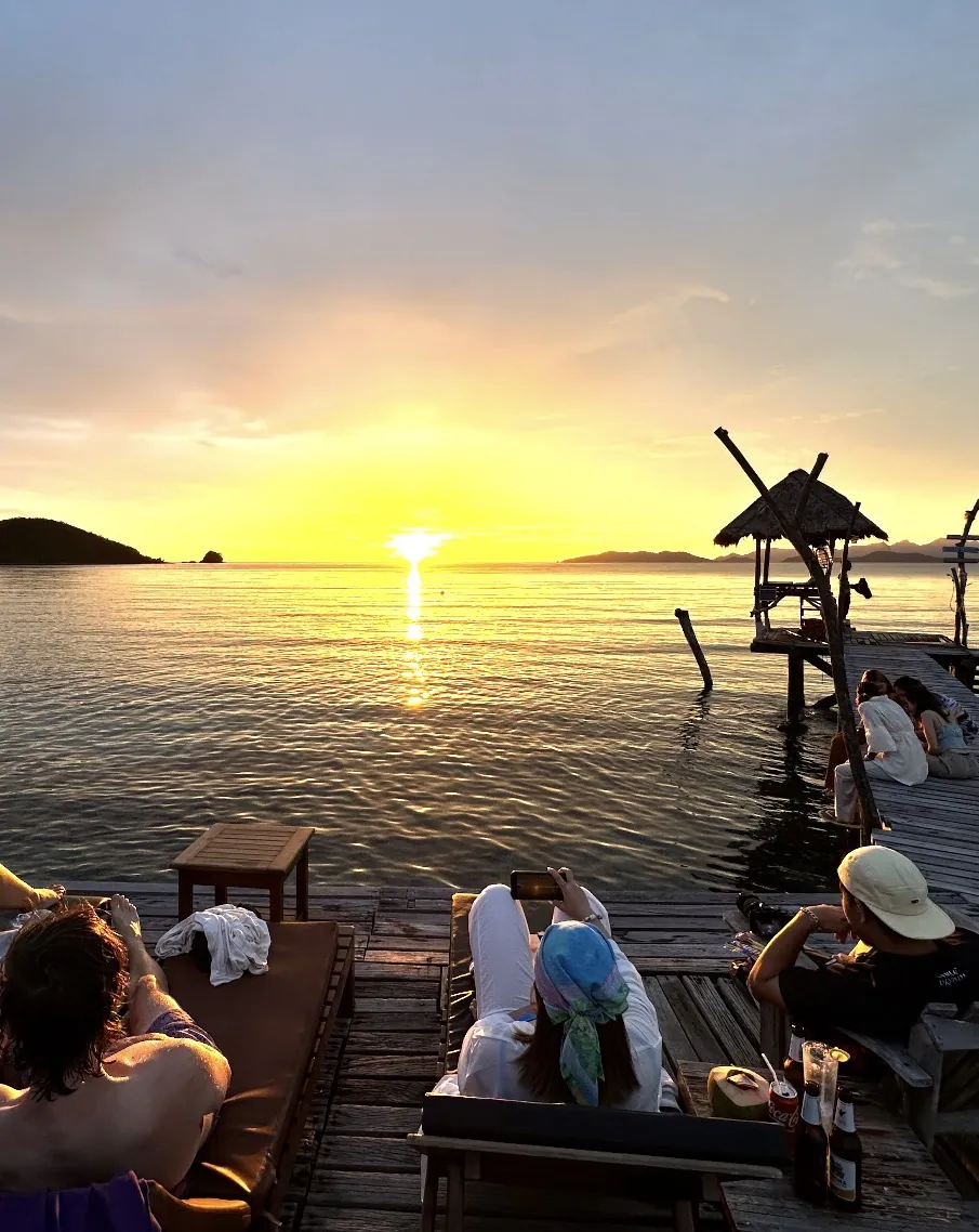 Sunset Bars chill, then quiet